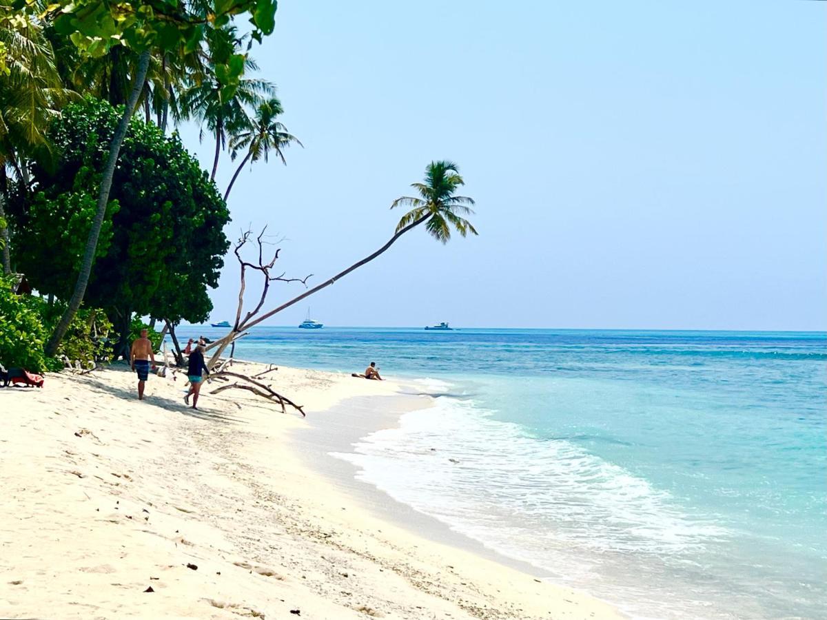 Coral Inn Thulusdhoo ภายนอก รูปภาพ